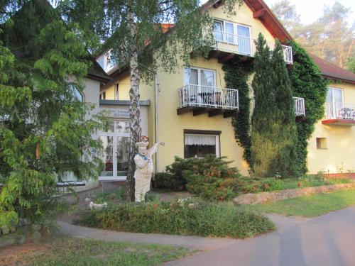 Natur& Waldhotel Johannesruh in Wesenberg, Deutschland