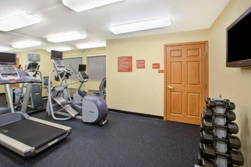 TownePlace Suites by Marriott Detroit Livonia - image 6
