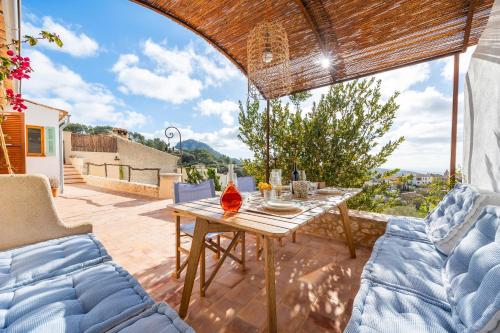 Can Titina in بويجبونينت