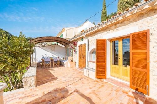 Can Titina in بويجبونينت