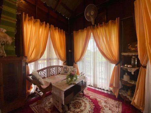 1 queen bed