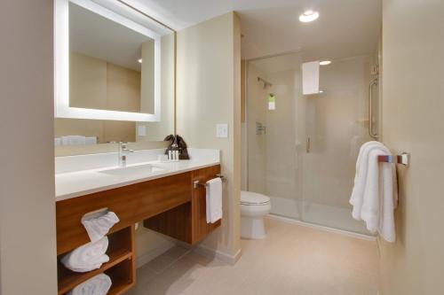 Suite with Two Double Beds and Sofa Bed image 1