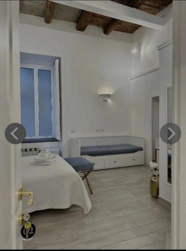 Maison Marinella – Naples, CO