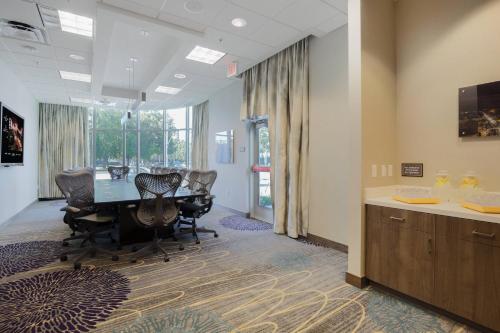 SpringHill Suites by Marriott San Jose Airport - image 13
