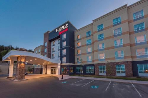 Fairfield Inn & Suites by Marriott Kamloops in Kamloops, Canada