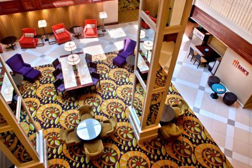 Stamford Marriott Hotel & Spa - image 9