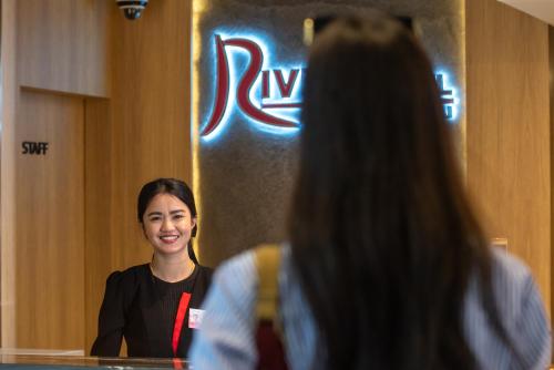 River Hotel Hatyai - 로비