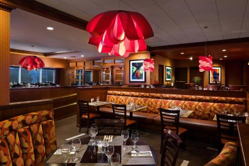 Sheraton Springfield Monarch Place Hotel - image 20