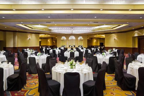 Sheraton Springfield Monarch Place Hotel - image 36