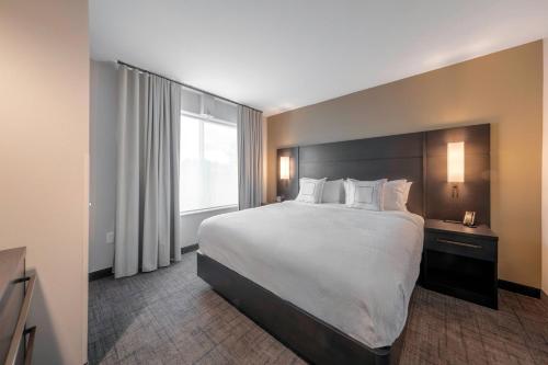 Residence Inn by Marriott Richmond at the Notch - image 13