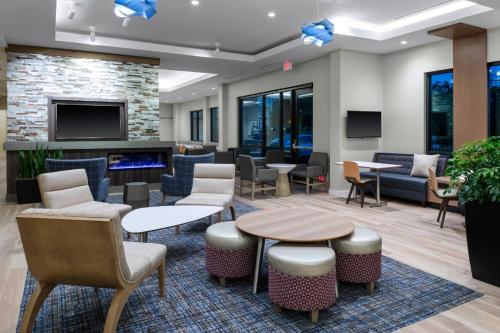 Residence Inn Virginia Beach Town Center - image 2