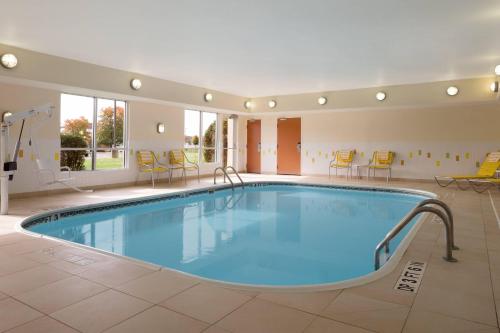 Fairfield Inn & Suites Youngstown Boardman Poland - image 5