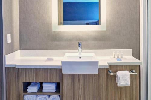 SpringHill Suites by Marriott Grand Rapids West - image 11