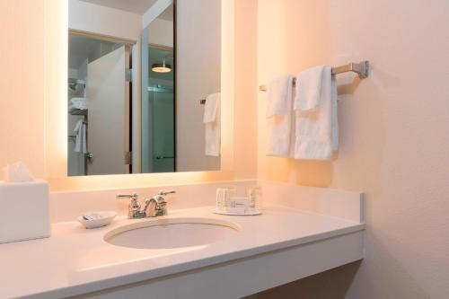 SpringHill Suites Grand Rapids North