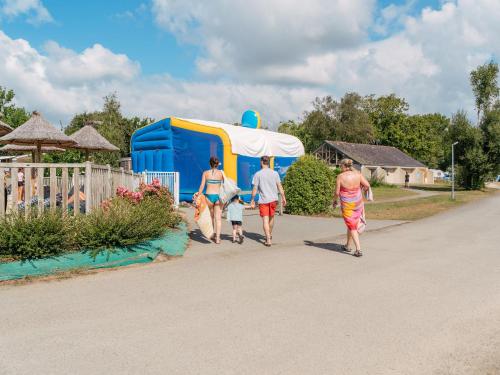 Domaine Résidentiel de Plein Air Odalys Le Vorlen - image 14