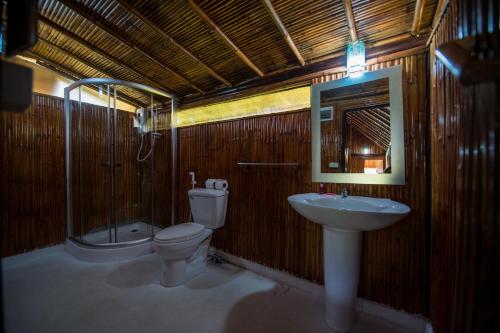 AoNang Bamboo Pool Resort - 샤워실