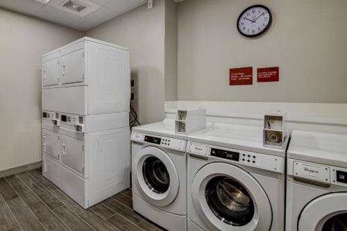 TownePlace Suites by Marriott Houston Hobby Airport - image 11