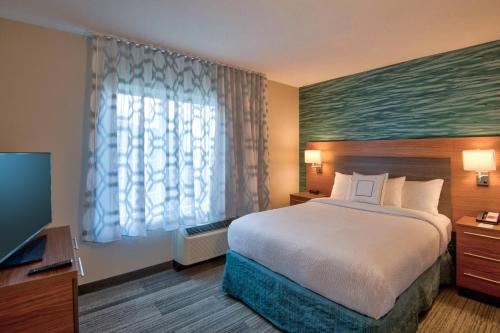 TownePlace Suites by Marriott Miami Airport - image 11