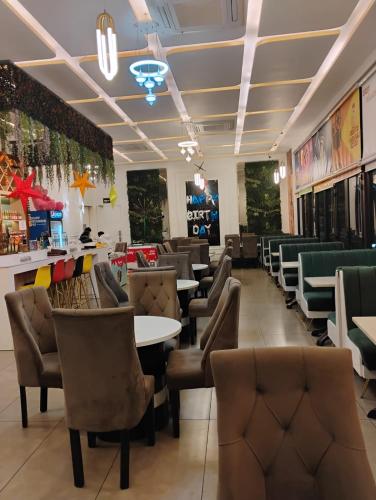 Étterem, Aastha Guest House in Shivalik Nagar