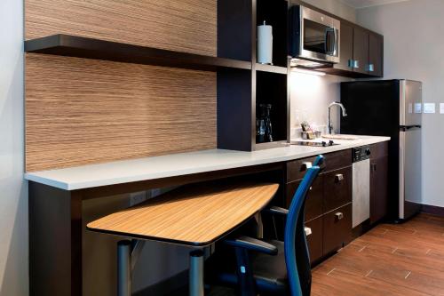 TownePlace Suites by Marriott Miami Homestead - image 10