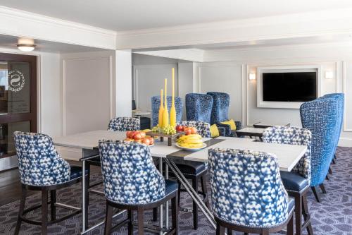 Sheraton Indianapolis City Centre Hotel - image 11