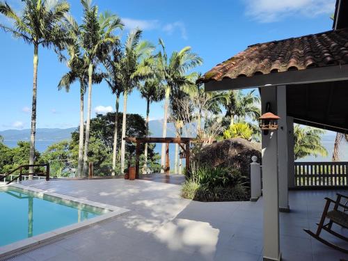 Xiru do Ribeirao - Sea front, forest back - 15 min airport in Ribeirao da Ilha