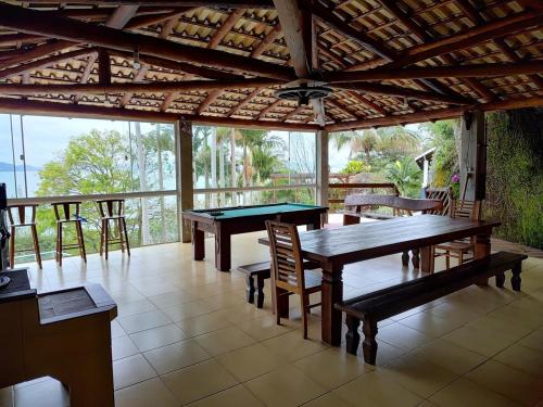 Xiru do Ribeirao - Sea front, forest back - 15 min airport in Ribeirao da Ilha