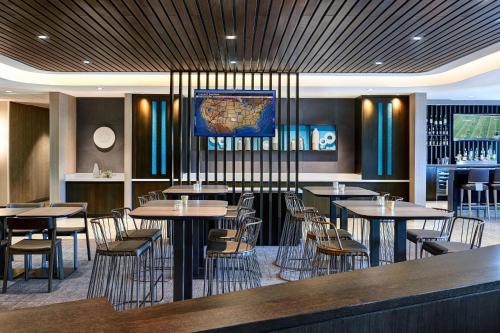 SpringHill Suites by Marriott Cleveland Independence - image 8