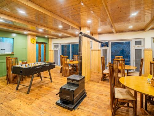 Restorāns, The Hosteller Jibhi in Jibhi