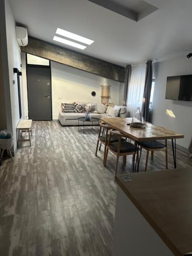 Marvellous 2 Bedrooms Attic in the Old Town 5