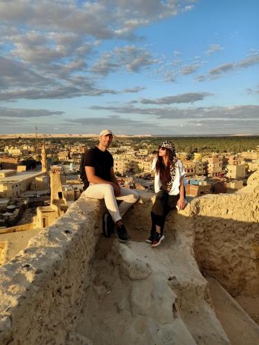 White Desert Egypt Tours in Bawiti