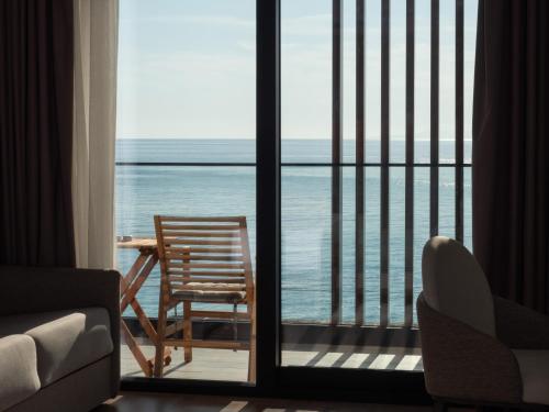 La Brisa Boutique Hotel in Palase