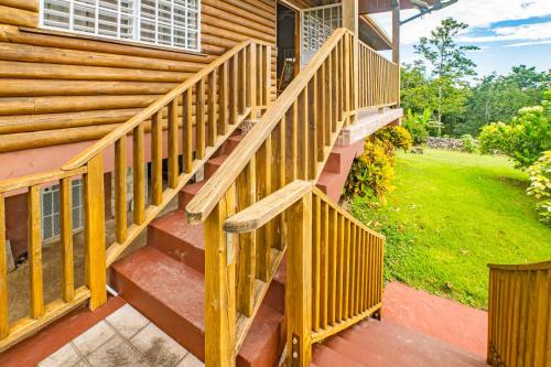 Cool Breeze Cabin in Mount Hope