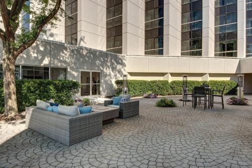 ล็อบบี้, โรงแรมเชอราตัน อีตันทาวน์ (Sheraton Eatontown Hotel) in อีตันทาวน์ (NJ)
