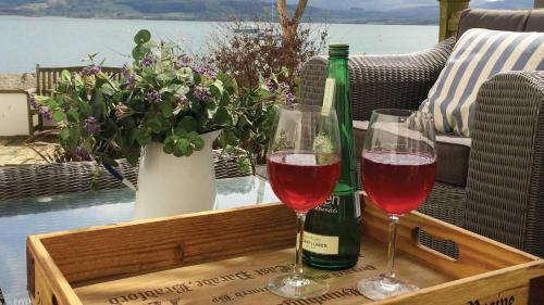 Зовнішній вигляд готелю, Bay House in Бомарі