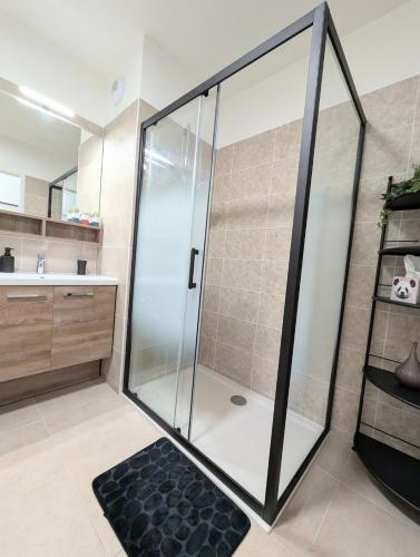 Душ, Appartement 3 pièces, moderne et confortable - 2 à 4 personnes (Appartement 3 pieces, moderne et confortable - 2 a 4 personnes) in Свети-Мор-Де-Фосе