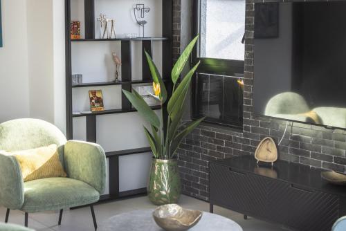 Tel-Aviv Rooftop Jacuzzi Penthouse by Sea N Rent Tel-Aviv Rooftop Jacuzzi Penthouse by Sea N Rent