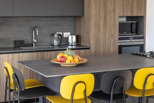 Tel-Aviv Rooftop Jacuzzi Penthouse by Sea N Rent Tel-Aviv Rooftop Jacuzzi Penthouse by Sea N Rent