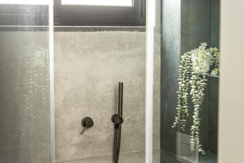 Tel-Aviv Rooftop Jacuzzi Penthouse by Sea N Rent Tel-Aviv Rooftop Jacuzzi Penthouse by Sea N Rent