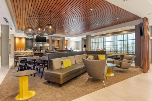 SpringHill Suites Charlotte Southwest - image 6