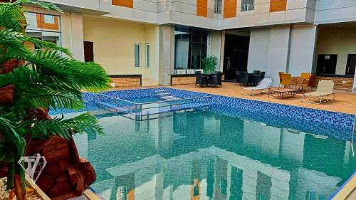 Tribu Hotels in Eнугу