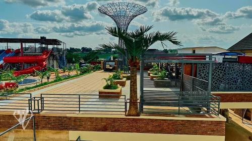 Tribu Hotels in Eнугу