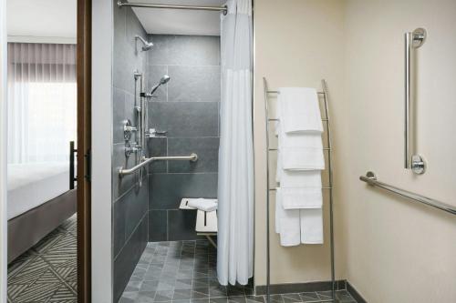 Studio King Room  image 7