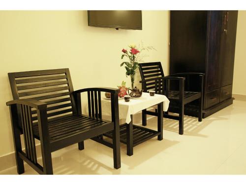 Sunrise Homestay Ideally located in the prime touristic area of Son Phong, Sunrise Homestay promises a relaxing and wonderful visit. The property features a wide range of facilities to make your stay a pleasant experi