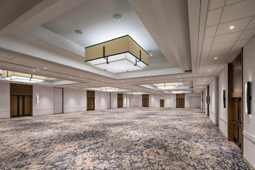 Sheraton Charlotte Airport - image 9