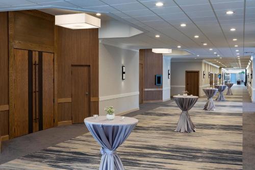 Sheraton Charlotte Airport - image 11