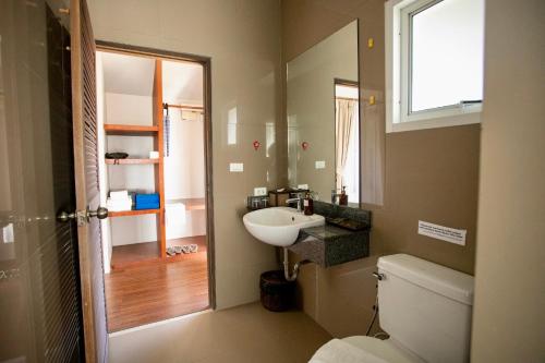 Well-appointed bathrooms
