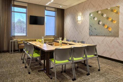 ห้องประชุม / บอลรูม, SpringHill Suites by Marriott Charlotte at Carowinds in บราวน์โร้ด