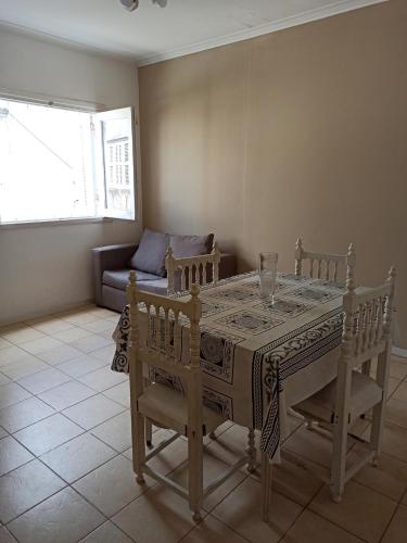 PH, Excellent location Chauvin Sólo con seña