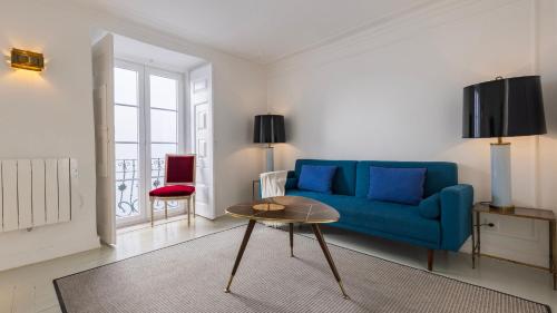 Charming Apartment in Bairro Alto 87 by LovelyStay, Lissabon
